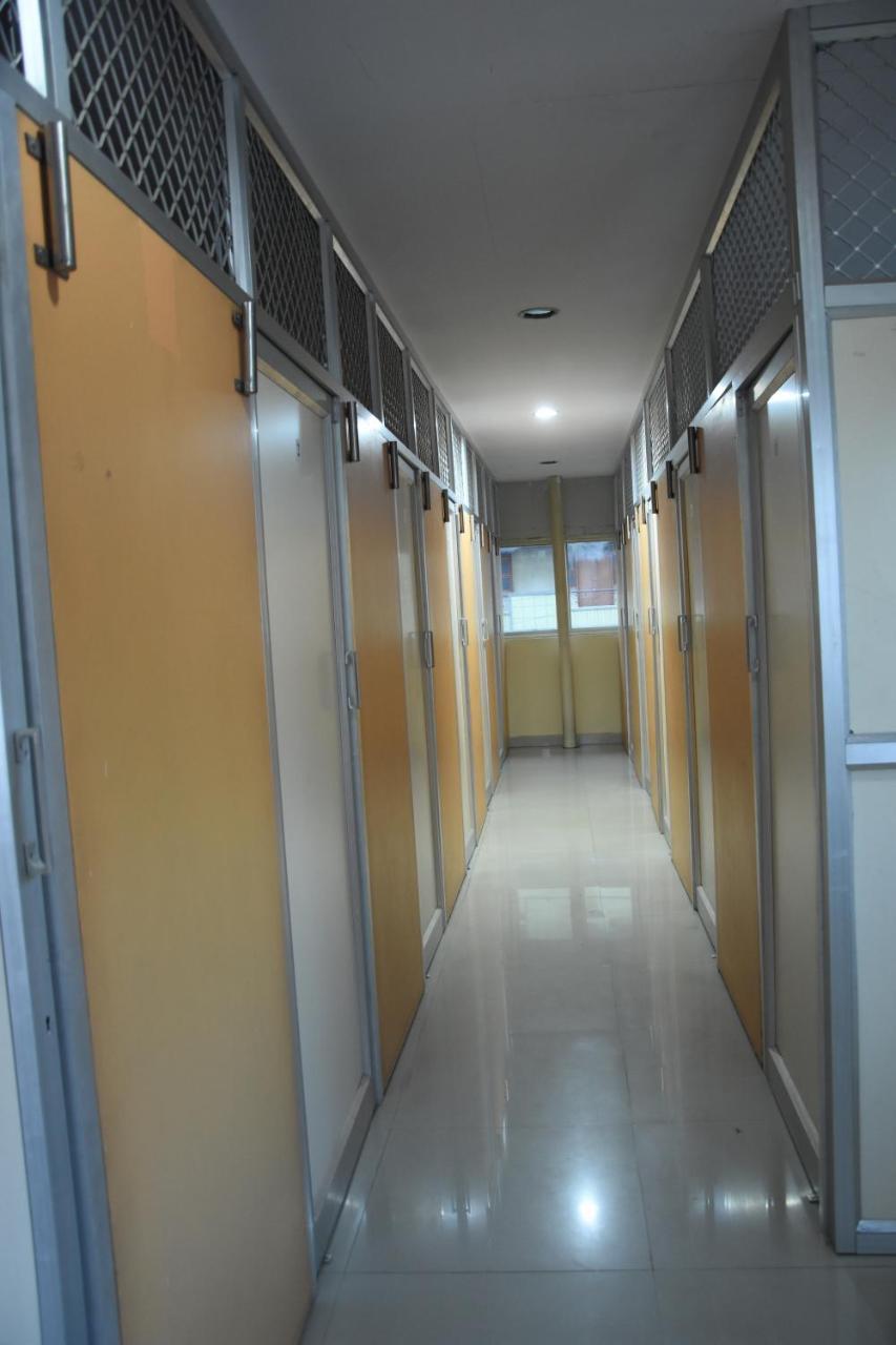 העיר בנגלור Hotel Surya Residency Majestic מראה חיצוני תמונה